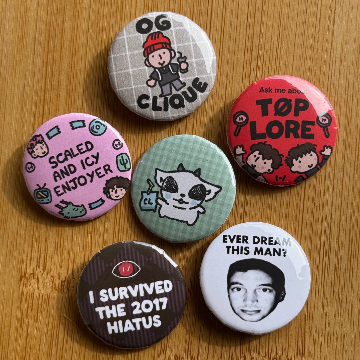 clique button pins