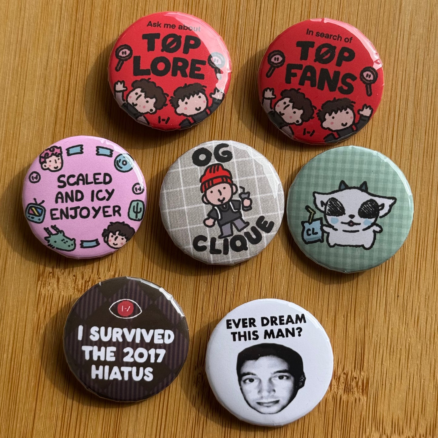 clique button pins